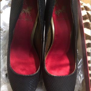 Circus By Sam Edelman Victoria Snake Embossed Suede And Black Platform Pump— 4in